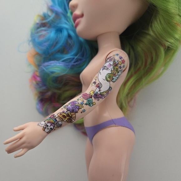 Rainbow Surprise by Poopsie Dolls and Accessories - Picture 5 of 16